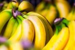 La nevera est prohibida: La ciencia desvela cul es el mejor lugar para guardar los pltanos (y tampoco es el frutero)