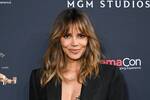 Halle Berry rompe su silencio sobre la controvertida escena que sentenci su carrera: 'Fue un desnudo muy gratuito'